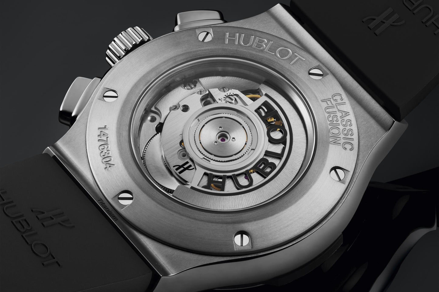 Men's Luxury Swiss Automatic Watch – Bold Chronograph Design with Sapphire Crystal & Rubber Strap