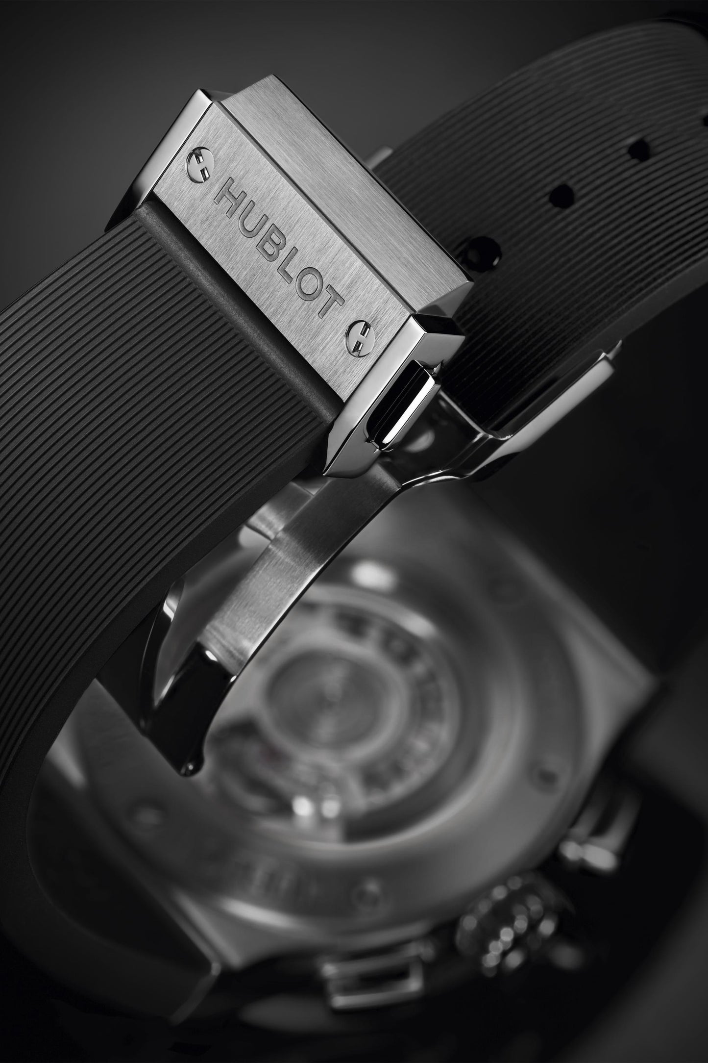 Men's Luxury Swiss Automatic Watch – Bold Chronograph Design with Sapphire Crystal & Rubber Strap